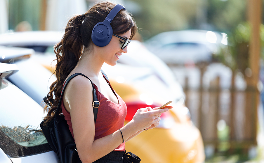 ヘッドホン JBL TUNE 780NC BLUE JBL Tune 780NC | Fones de ouvido over-ear sem fio com cancelamento