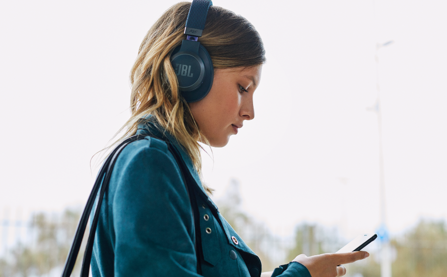 Jbl 650bt live clearance