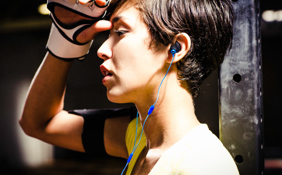 Reflect Mini | Fones de ouvido esportivos leves intra-auriculares